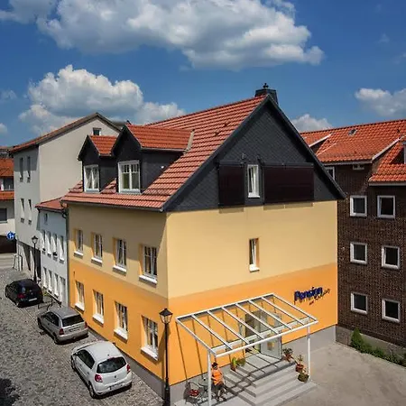 Garni Am Kirchplatz 3*