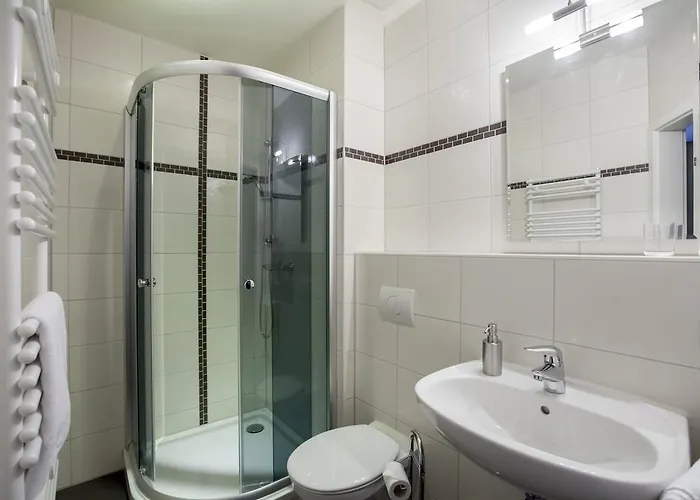 Garni Am Kirchplatz 3*